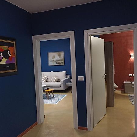 Oak Street Apartment Tirana Bagian luar foto