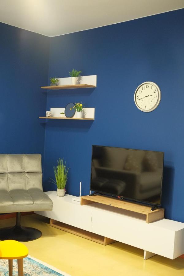 Oak Street Apartment Tirana Bagian luar foto