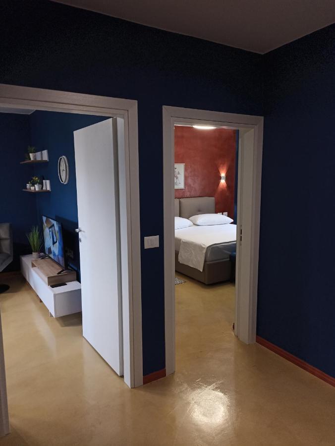 Oak Street Apartment Tirana Bagian luar foto